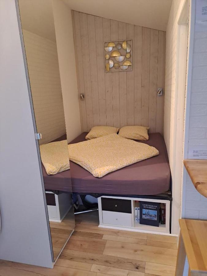 Joli Studio Au Calme Dans Un Jardin Privatif Ouistreham Kültér fotó