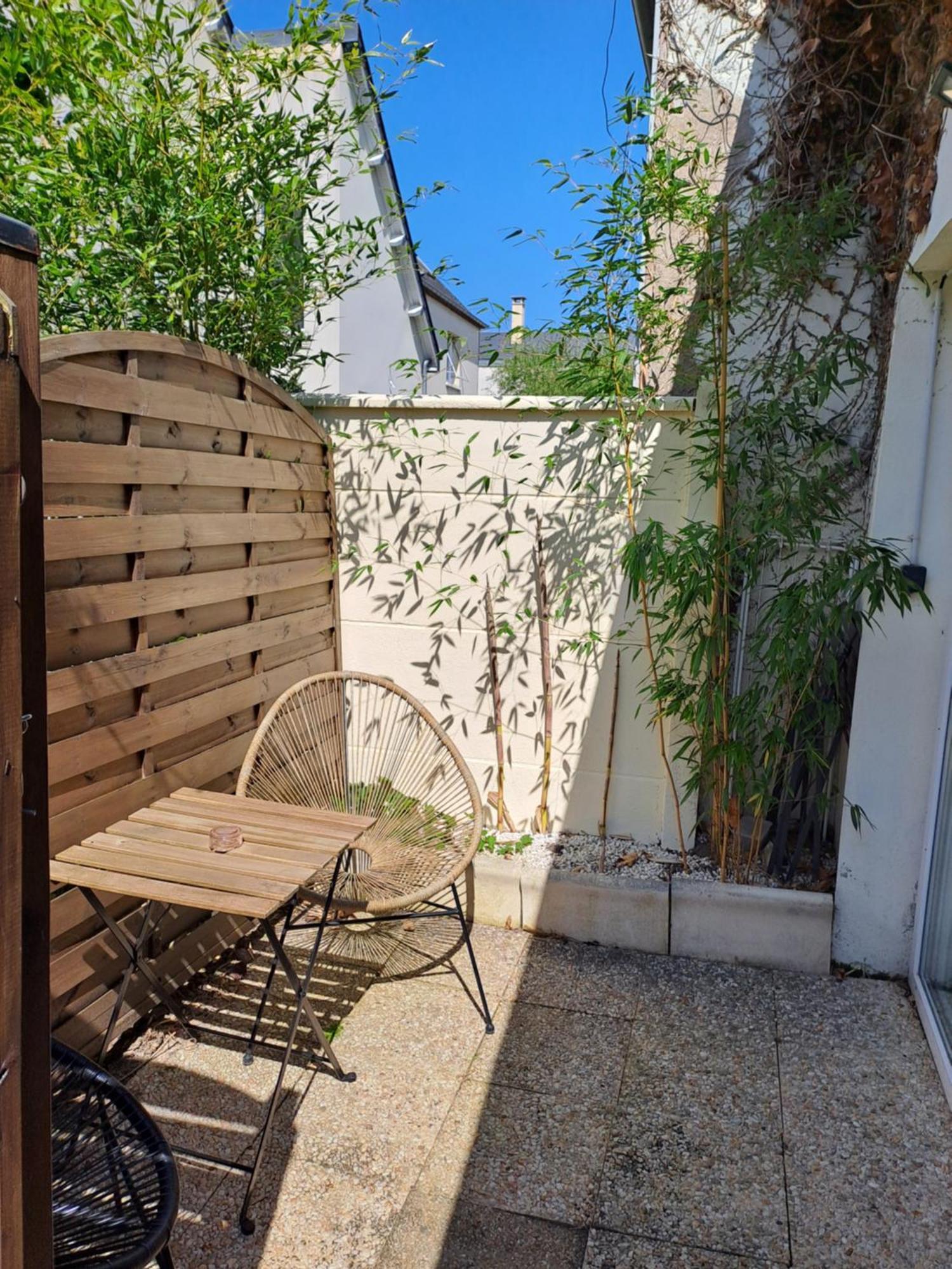 Joli Studio Au Calme Dans Un Jardin Privatif Ouistreham Kültér fotó